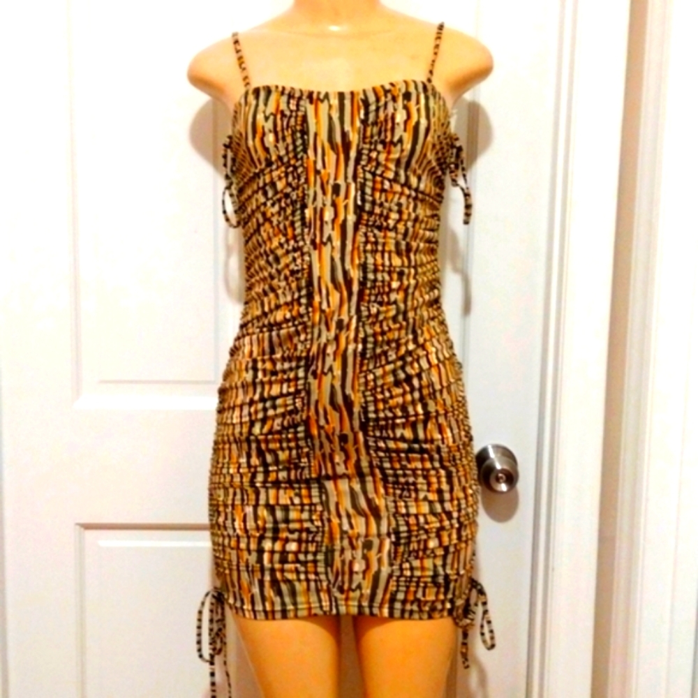 Mini Bodycon Rouged Dress Size small